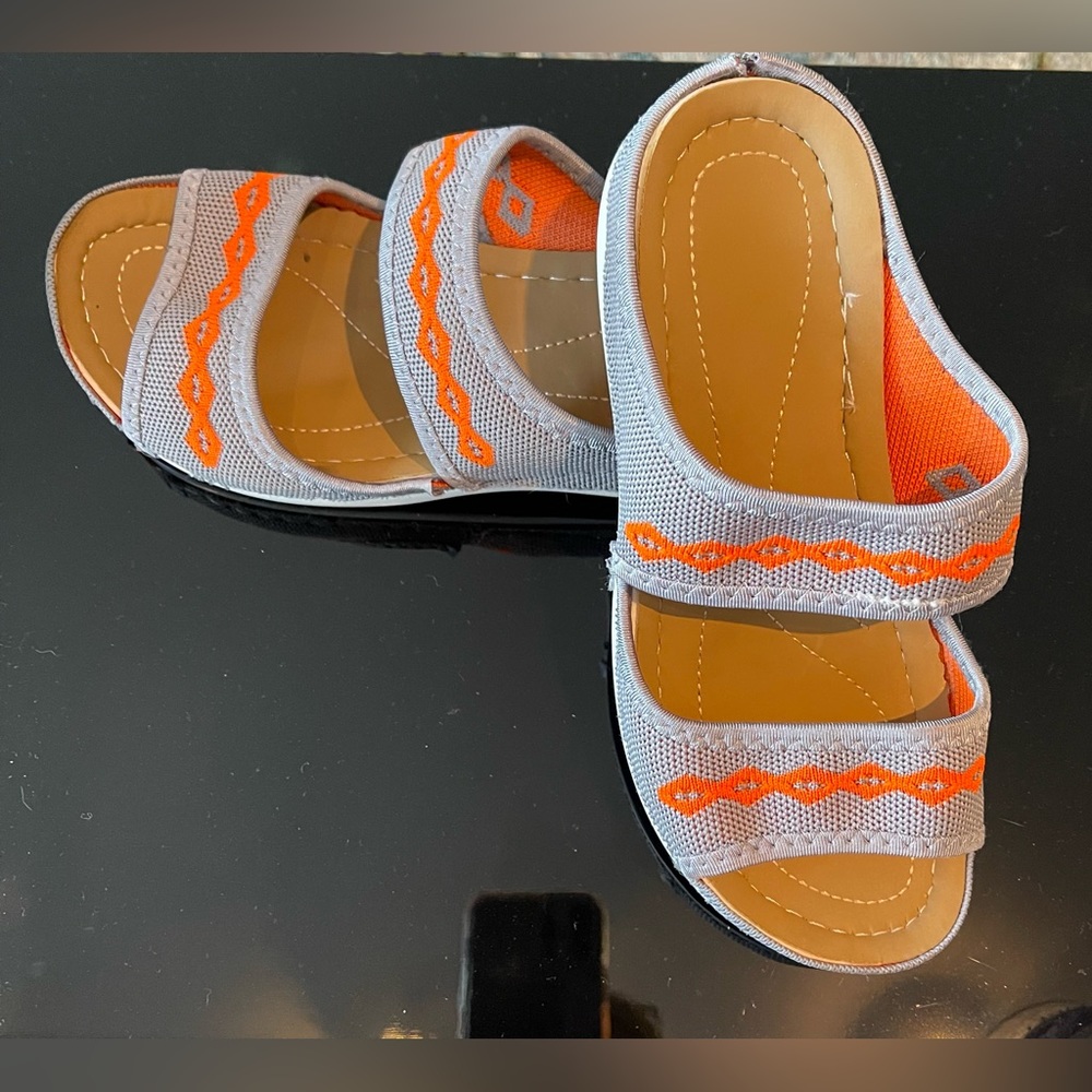 Ladies sandals